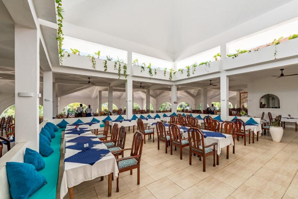 Diani Sea Resort 4 dining diani sea resort