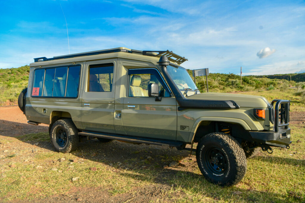 Meektrails safari jeep kenya