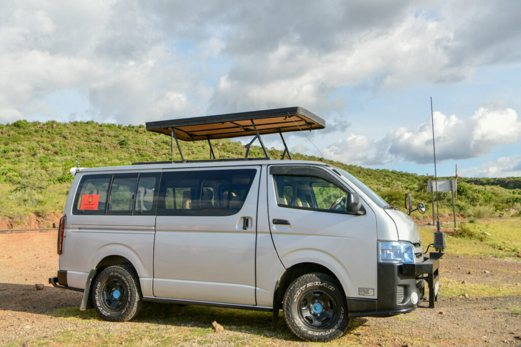 safari van from Meektrails safaris Kenya